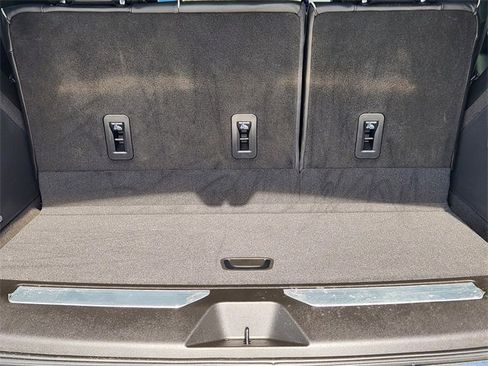 Used 2026 Cadillac Escalade Platinum Sport w/ LPO, ONYX Package image 25