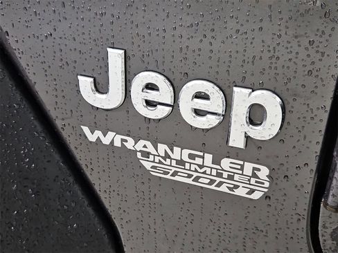 Used 2020 Jeep Wrangler Unlimited Sport S image 13