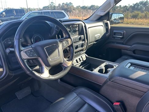 Used 2018 GMC Sierra 1500 Denali w/ Denali Ultimate Package image 9