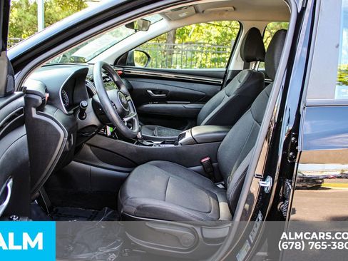 Used 2023 Hyundai Tucson SE image 17