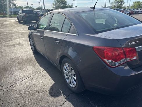 Used 2011 Chevrolet Cruze LS FWD image 6