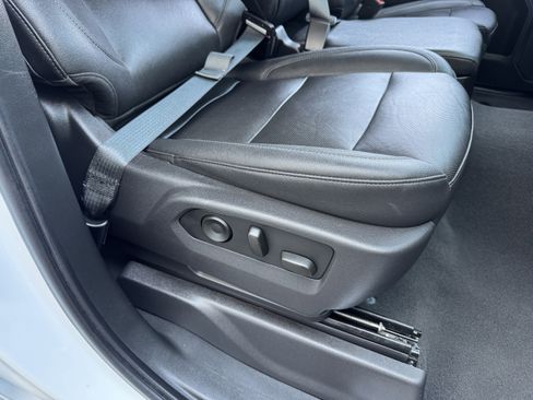 Certified 2024 GMC Sierra 1500 SLT image 21