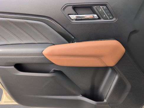 Used 2023 GMC Canyon AT4 w/ AT4 Premium Package image 20