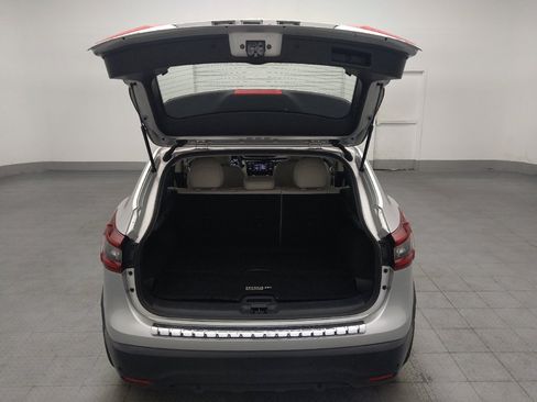 Used 2021 Nissan Rogue Sport SV w/ Technology Package FWD image 29