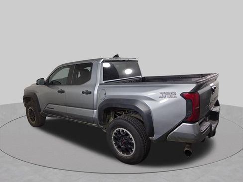 Used 2024 Toyota Tacoma TRD Off-Road AWD/4WD image 10
