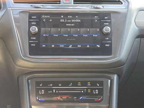 Certified 2023 Volkswagen Tiguan SE AWD/4WD image 24