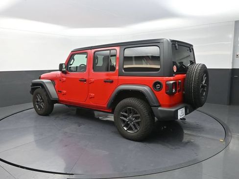Used 2024 Jeep Wrangler Unlimited Sport AWD/4WD image 8