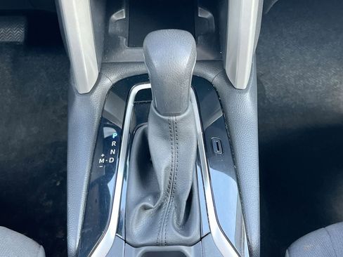Used 2024 Toyota Corolla Cross LE FWD image 32