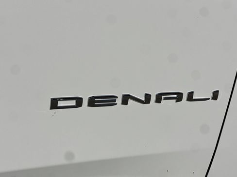 New 2026 GMC Yukon Denali w/ Advanced Technology Package AWD/4WD image 23