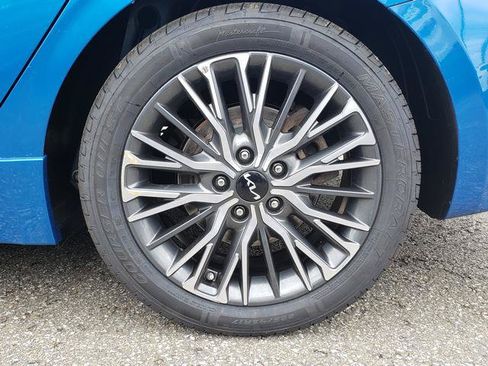 Certified 2023 Kia Forte GT-Line w/ GT-Line Premium Package FWD image 11