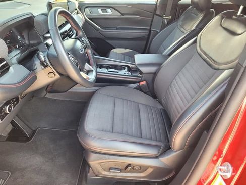 Used 2025 Ford Explorer ST-Line w/ Premium Package RWD image 16