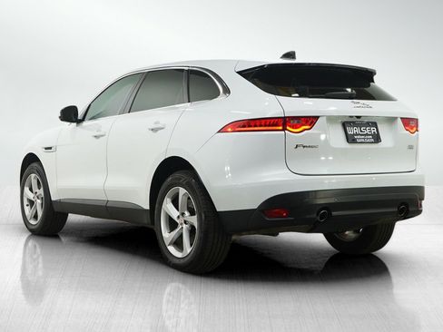 Used 2020 Jaguar F-PACE Premium image 3