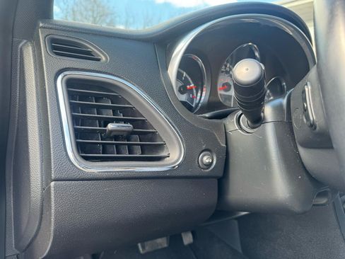 Used 2013 Chrysler 200 Touring w/ Cold Weather Group FWD image 17