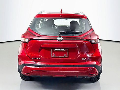 Used 2022 Nissan Kicks SV image 6