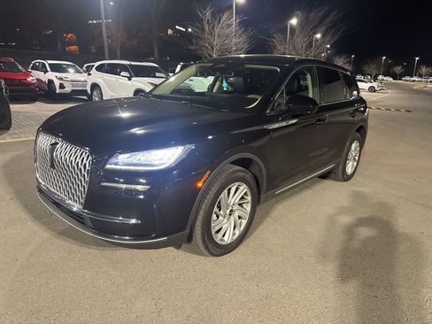 Used 2023 Lincoln Corsair AWD image 1