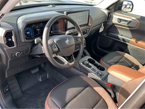 New 2025 Ford Bronco Sport Outer Banks w/ Sasquatch Outer Banks Package image 7