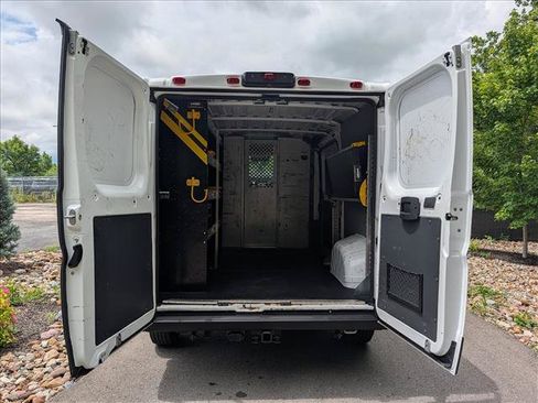 Used 2023 RAM ProMaster 2500 w/ Driver Convenience Group FWD image 21