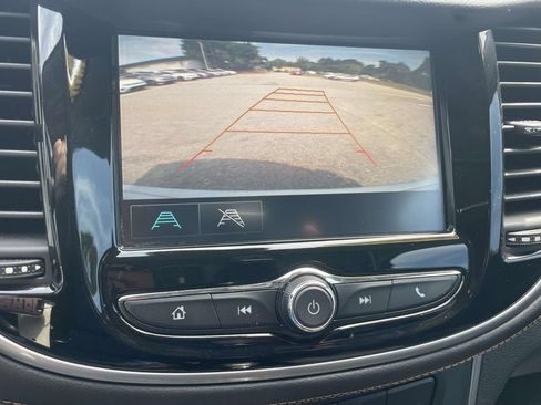 Used 2017 Chevrolet Trax LT FWD image 25