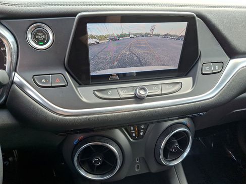 Used 2020 Chevrolet Blazer LT FWD image 15