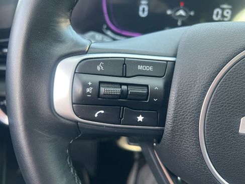 Certified 2025 Kia Sportage EX image 57