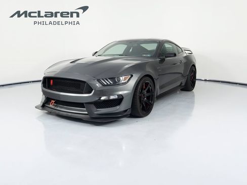 Used 2016 Ford Mustang Shelby GT350R w/ GT350R Equipment Group 920A RWD image 1