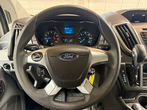 Used 2017 Ford Transit 350 XLT image 13