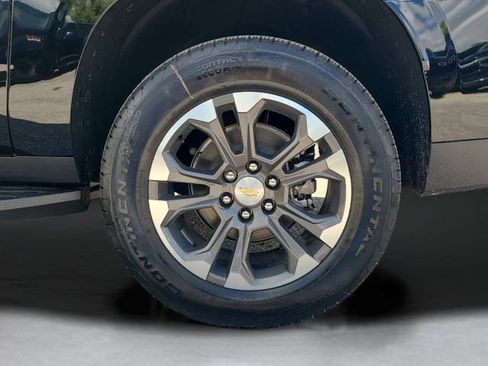 New 2026 Chevrolet Suburban LT w/ Comfort Package RWD image 37