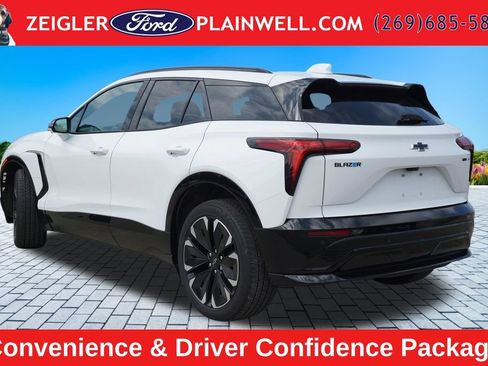 Used 2024 Chevrolet Blazer EV RS AWD/4WD image 3