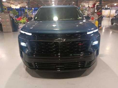 Used 2026 Chevrolet Traverse RS w/ LPO, Floor Liner Package AWD/4WD image 4