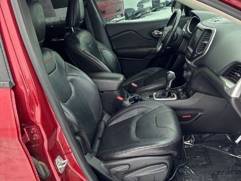 Used 2014 Jeep Cherokee Trailhawk w/ Comfort/Convenience Group image 15