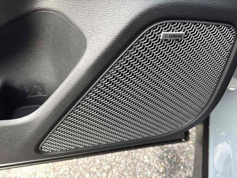 New 2026 Mitsubishi Outlander SE image 18