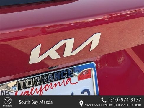 Used 2022 Kia Sorento S image 6