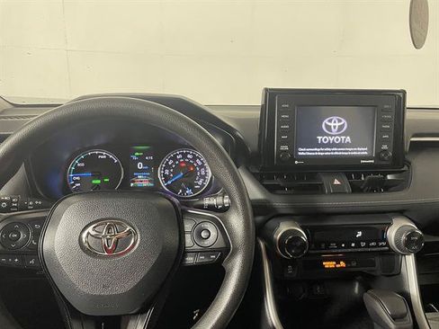 Certified 2021 Toyota RAV4 XLE w/ Convenience Package AWD/4WD image 15