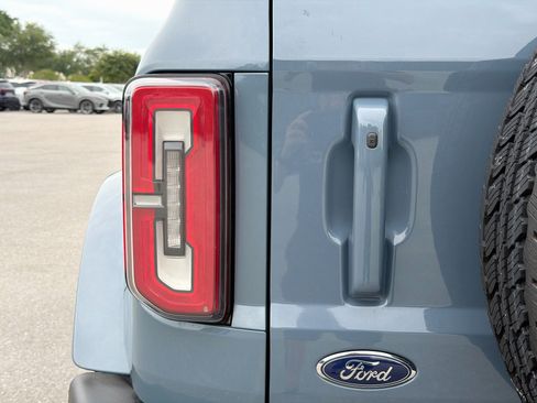 Used 2023 Ford Bronco Outer Banks AWD/4WD image 10
