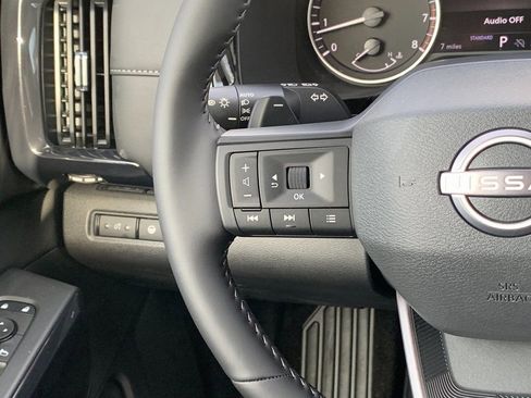 New 2026 Nissan Pathfinder SV image 10