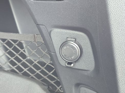 Used 2025 Subaru Outback Touring image 9