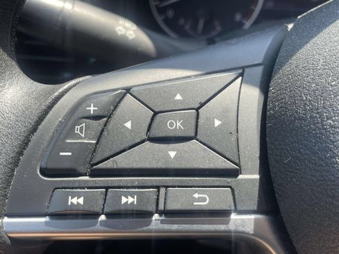 Used 2024 Nissan Sentra SV FWD image 22