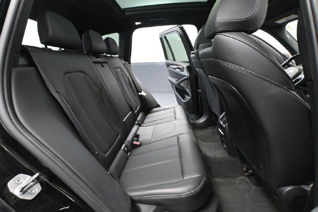 Used 2022 BMW X3 xDrive30i AWD/4WD image 38