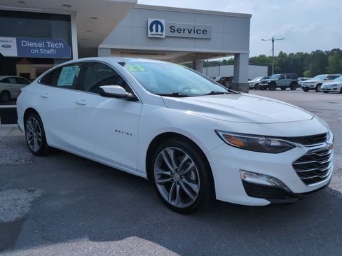 Used 2023 Chevrolet Malibu LT FWD image 4