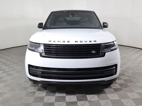 New 2025 Land Rover Range Rover SE image 2