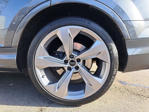 Used 2024 Audi SQ7 Premium Plus AWD/4WD image 37