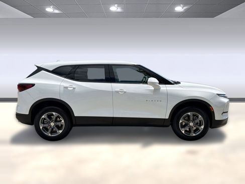 Certified 2025 Chevrolet Blazer LT FWD image 8