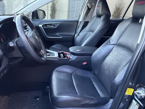 Used 2020 Toyota RAV4 TRD Off-Road image 16