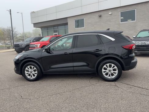 Used 2023 Ford Escape Active w/ Tech Pack #2 AWD/4WD image 7