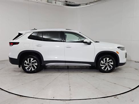 New 2026 Volkswagen Tiguan S image 7