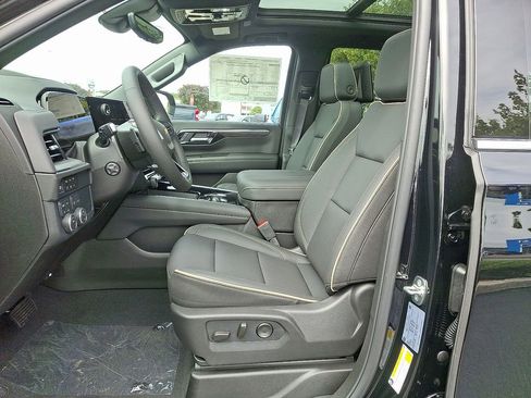 New 2026 Chevrolet Tahoe Premier image 6