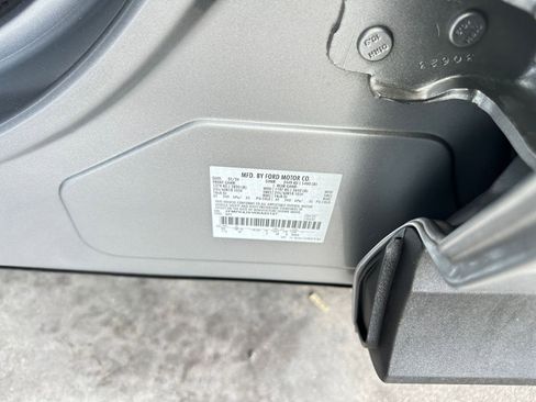 Used 2024 Ford Edge SEL image 29