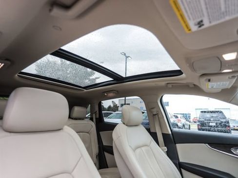 Used 2020 Lincoln Nautilus Reserve w/ Equipment Group 201A AWD/4WD image 49