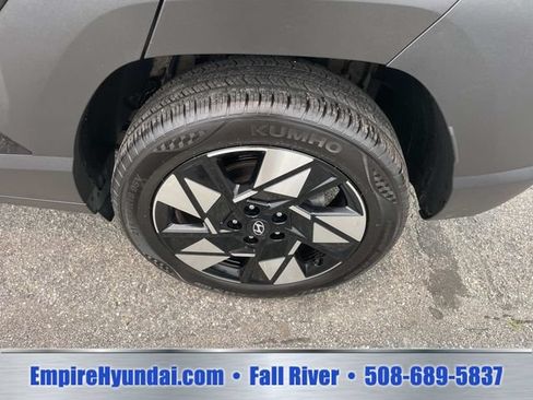Used 2024 Hyundai Kona SEL AWD/4WD image 11