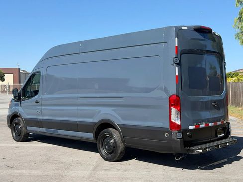 Used 2020 Ford Transit 250 148 High Roof Extended RWD image 3